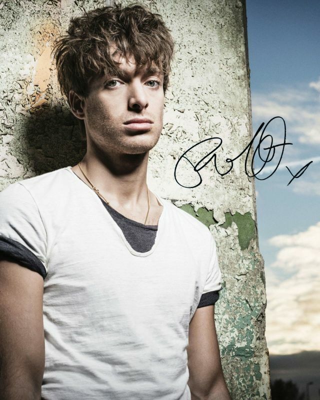 Paolo Nutini Autograph Signed Photo Poster painting Print