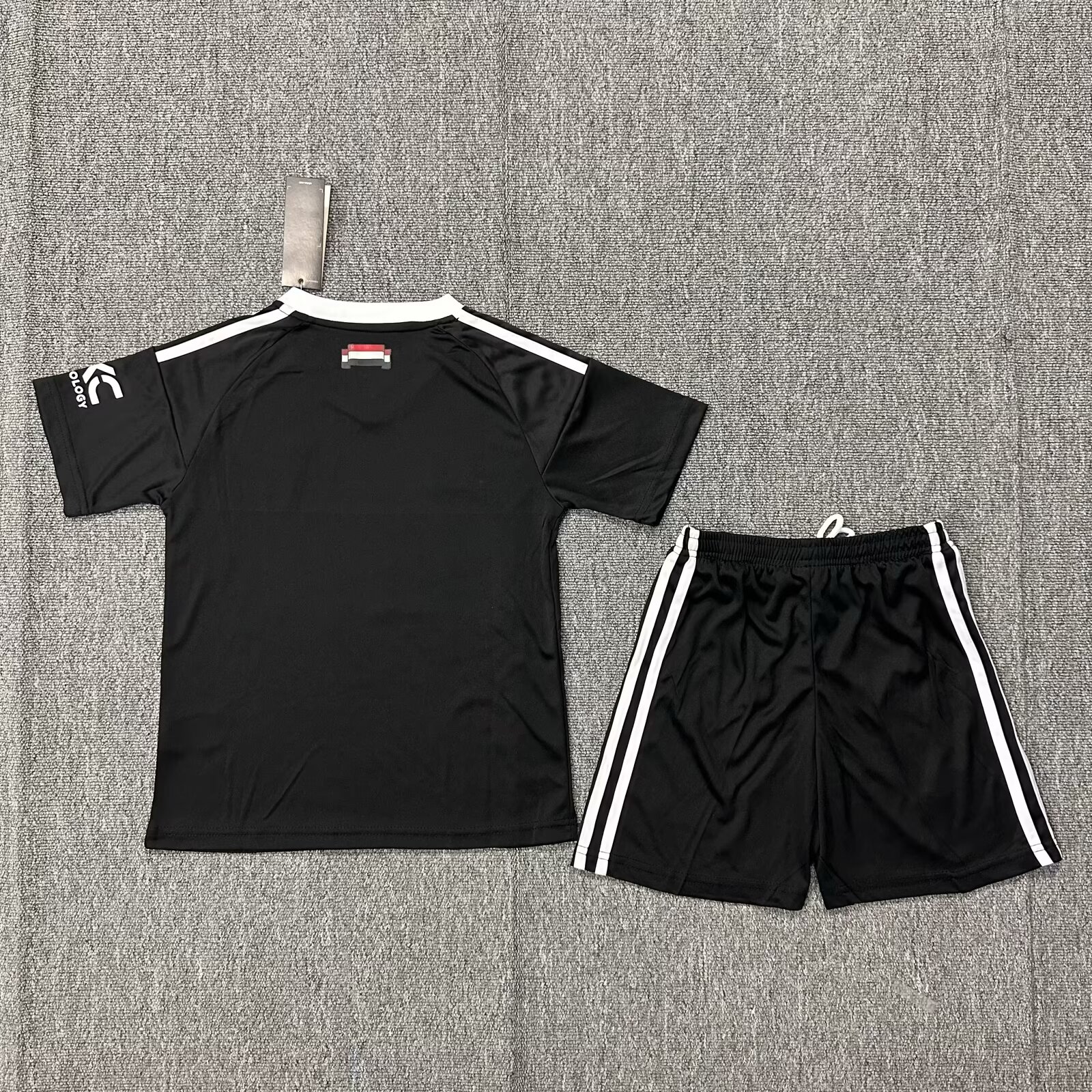 24/25 Manchester United Goalkeeper Kids Kit Thailand version football jersey