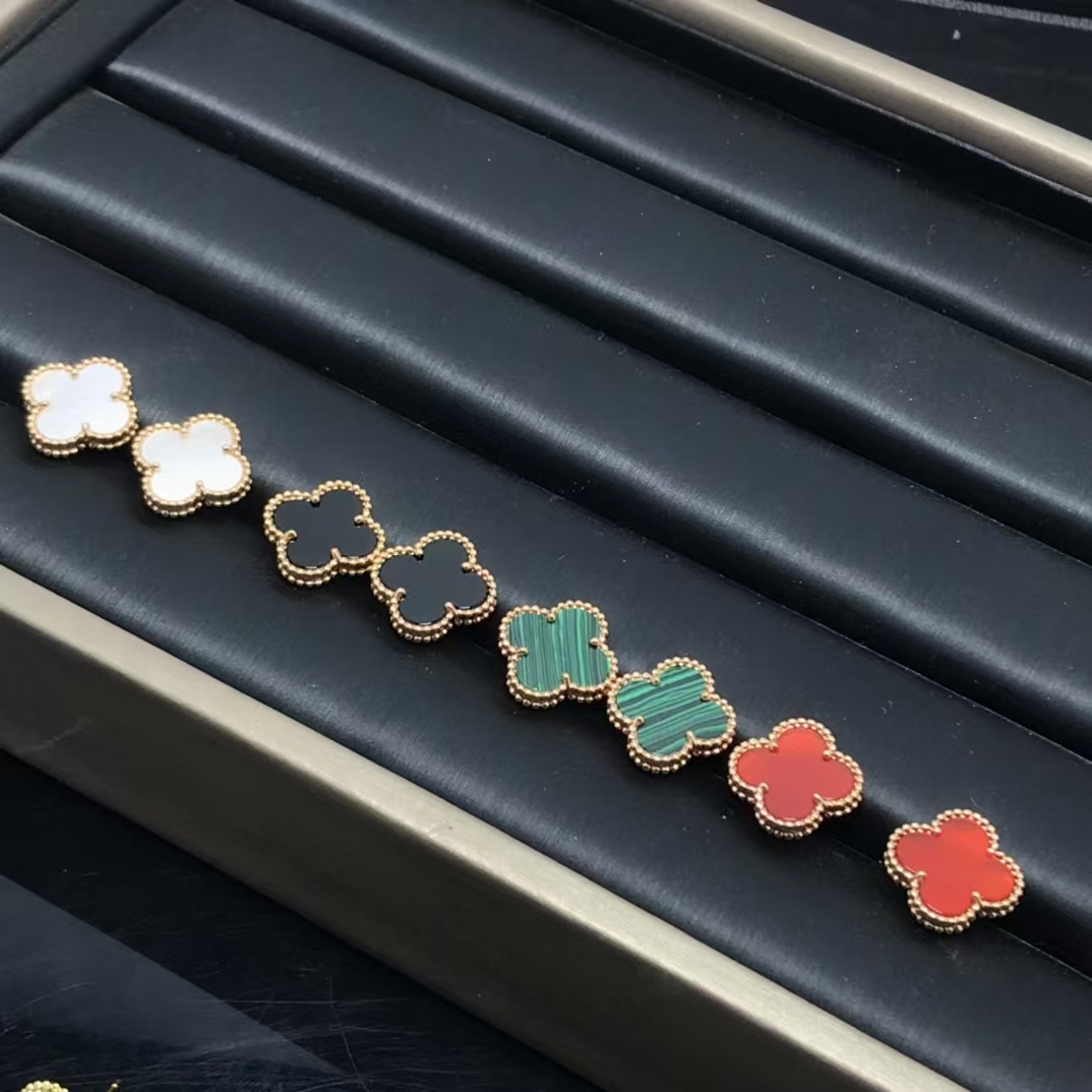 Buy replica Van Cleef & Arpels Vintage Alhambra Earrings - Big and replica jewelry from PICKS Jewelry