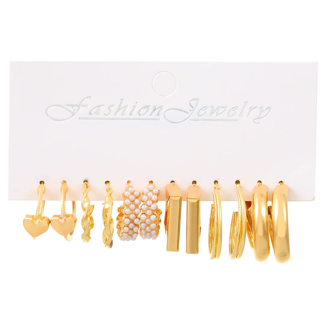 Pearl and gold-plated earrings set