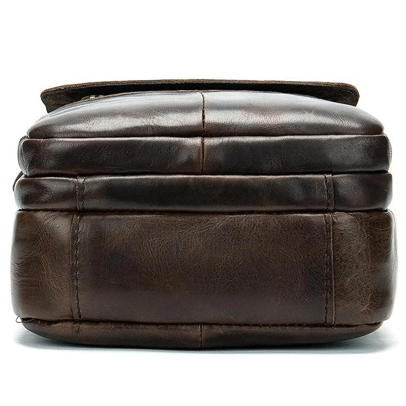 Men's Flap Type Shoulder Bag Retro Leather Crossbody Bag Handbag