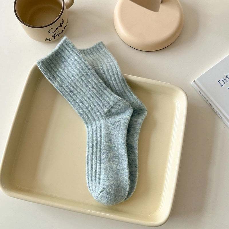 Women’s Socks Autumn And Winter Large Color Thickened Winter Fleece-lined Wool Mid-calf Length Socks Women’s Fashionable Striped Pile Socks