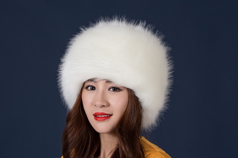 FAUX FUR HAT