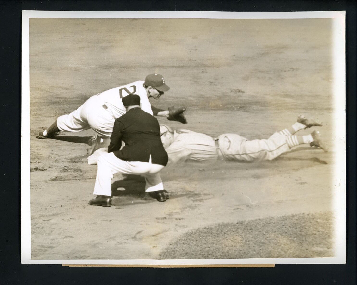 Enos Slaughter Pete Coscarart 1939 Type 1 Press Photo Poster painting Cardinals Brooklyn Dodgers