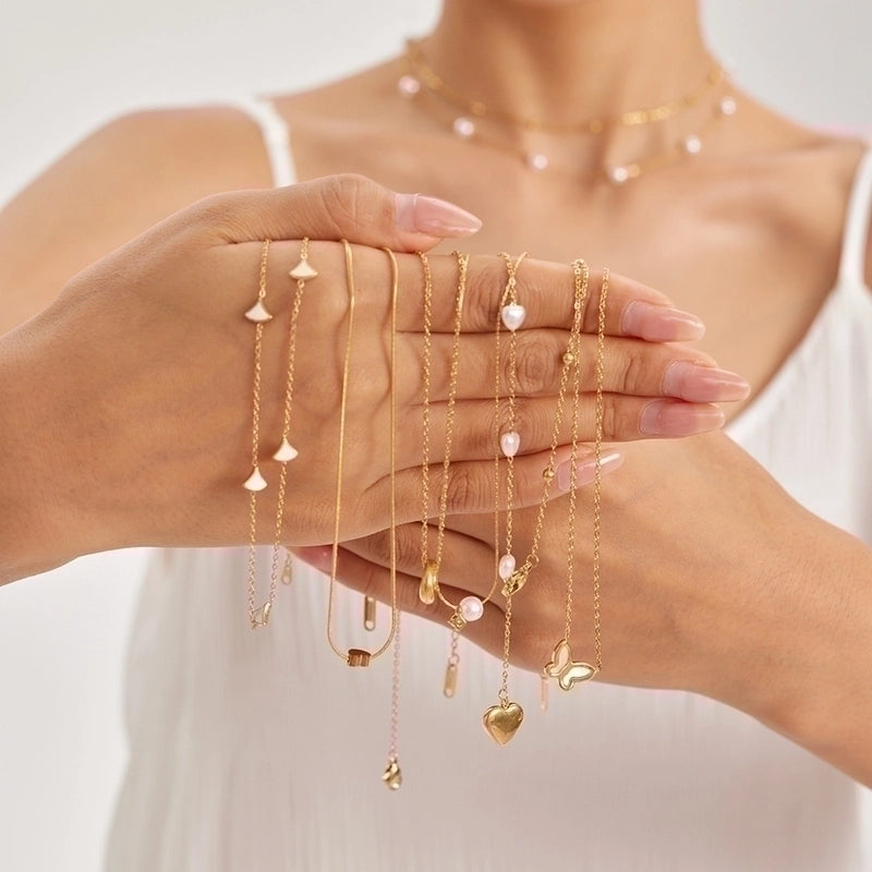 304 Stainless Steel 18K Gold Plated Casual Elegant Lady Plating Geometric Star Heart Shape Artificial Pearls Shell Layered Necklaces Pendant Necklace