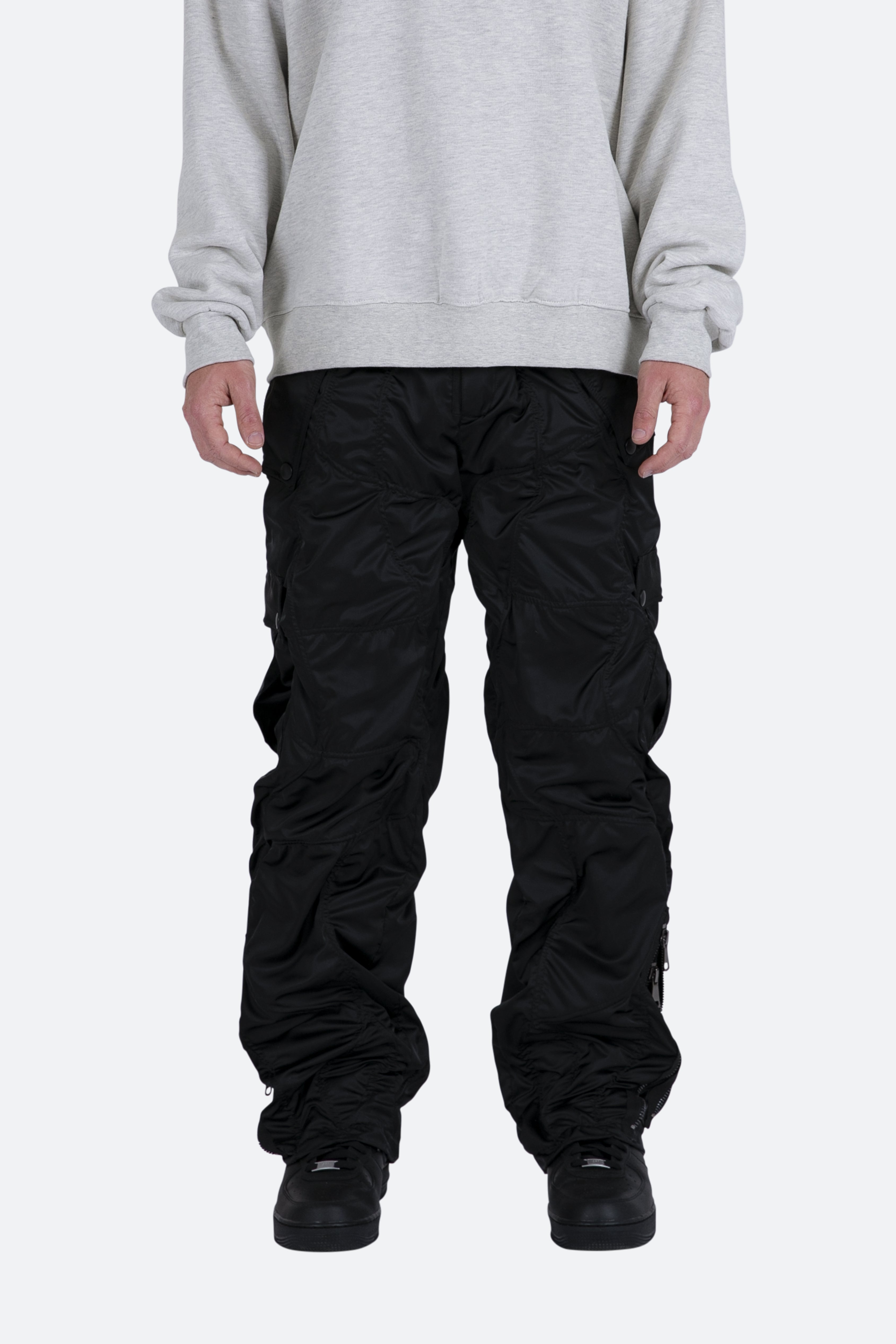 Wired Cargo Pants - Black