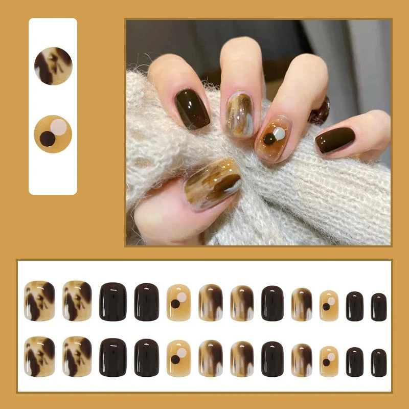 24Pcs Fashion Short Round Head Fake press on Nail Cute MilkTea Color Shiny Gold Foil Blooming Gradient artificial nail with glue-Nail Inspo