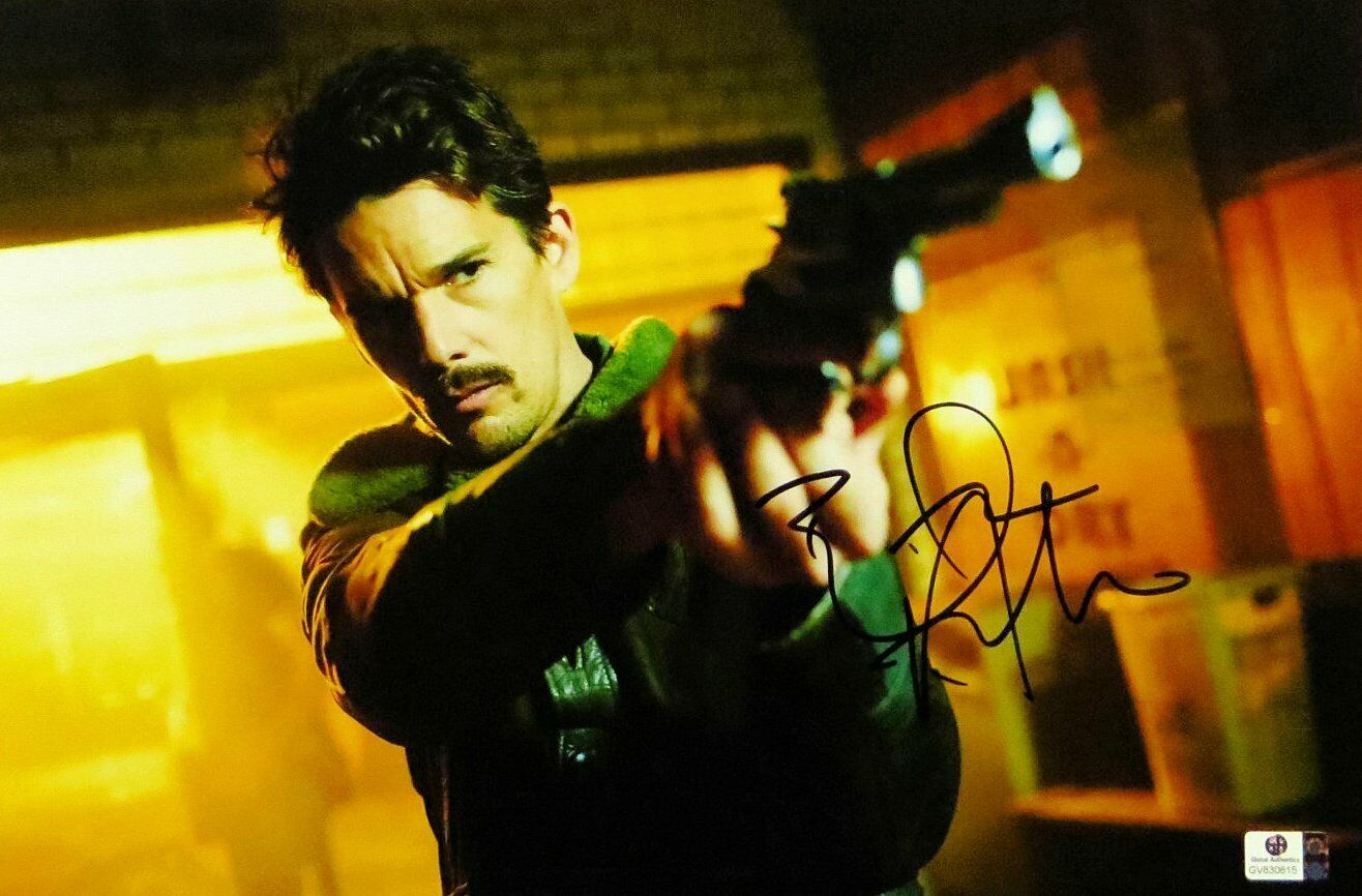 Ethan Hawke Signed Autographed 10X15 Photo Poster painting Predestination Holding Gun GV830615