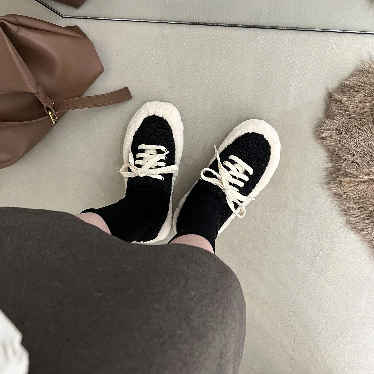 Women's Casual Solid Color Shoelace Round Toe Mid Heels Plush Shoes