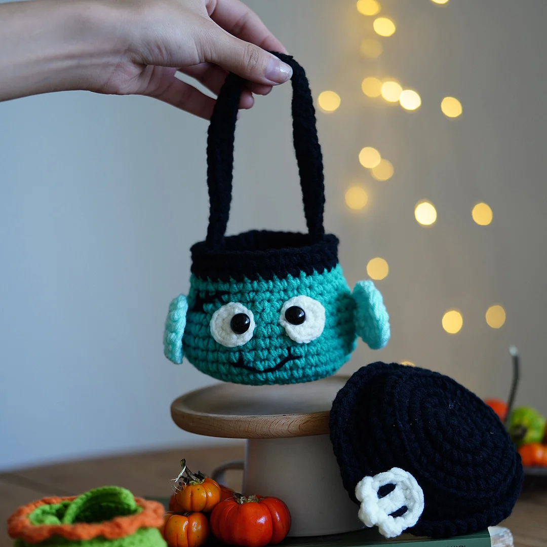 Mewaii® Halloween Green Monster Crochet Kit For Beginners With Easy Peasy YarnFor Holiday Gift Christmas