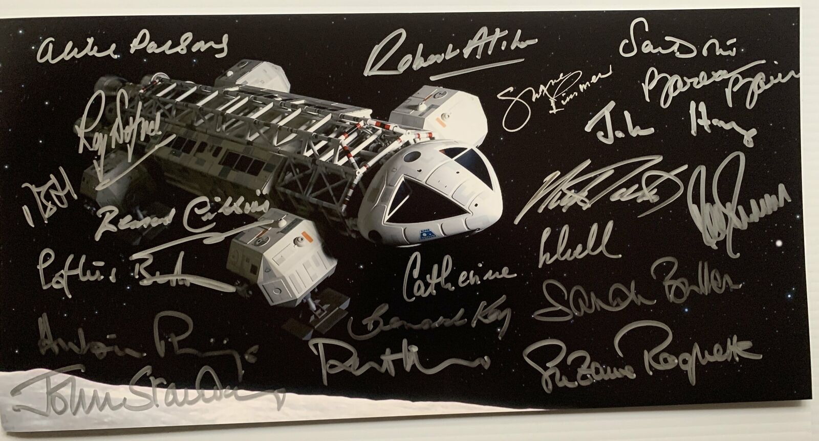 SPACE 1999 16 X 8 hand Photo Poster painting signed by 19 of the cast