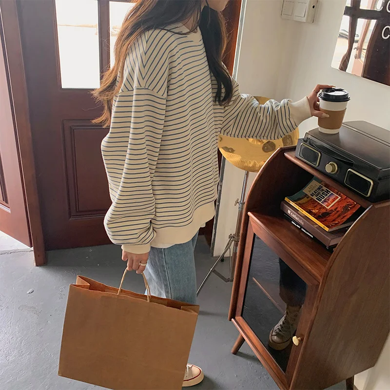 Brownm Brownm Female Early Autumn 2024 New Korean Version Loose Design Sense Striped Top Round Collar Long-Sleeved T-Shirt Tide