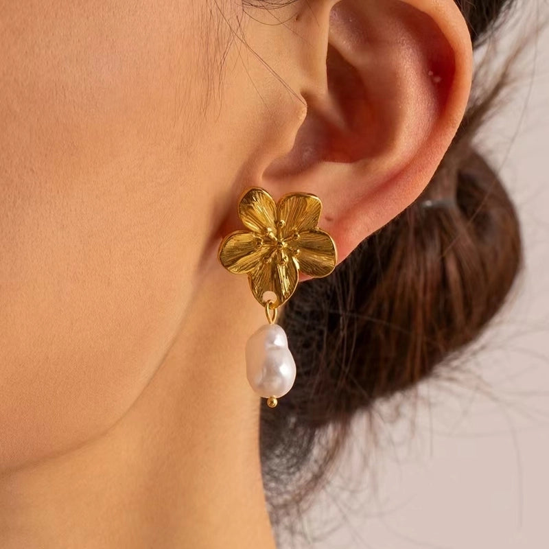 1 Pair Exaggerated Pastoral Streetwear Flower 304 Stainless Steel Imitation Gold  Ear Studs