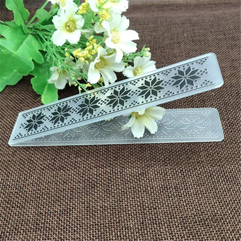 15x3cm plastic Pine leaves craft card geometric Plastic Embossing Folder For Scrapbook DIY Album Card Tool Plastic Template