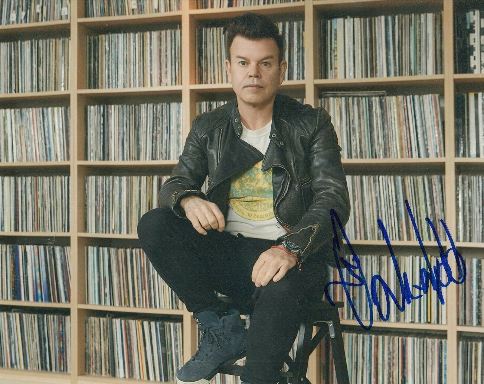 PAUL OAKENFOLD signed (3 X GRAMMY NOMINEE DJ) Perfecto music 8X10 Photo Poster painting W/COA #4