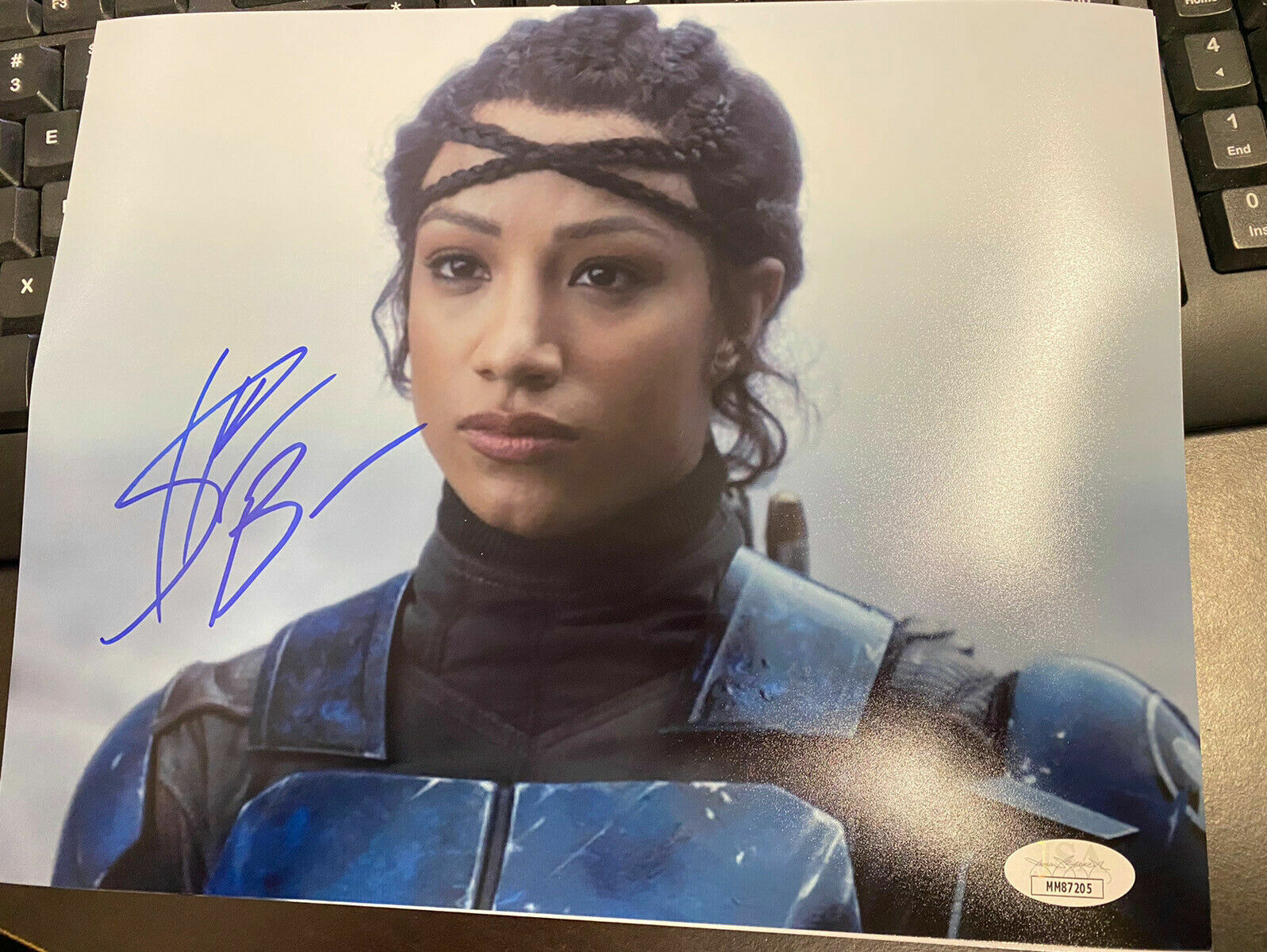 Sasha Banks signed The Mandalorian Koska Reeves 8x10 Photo Poster painting JSA COA (B)