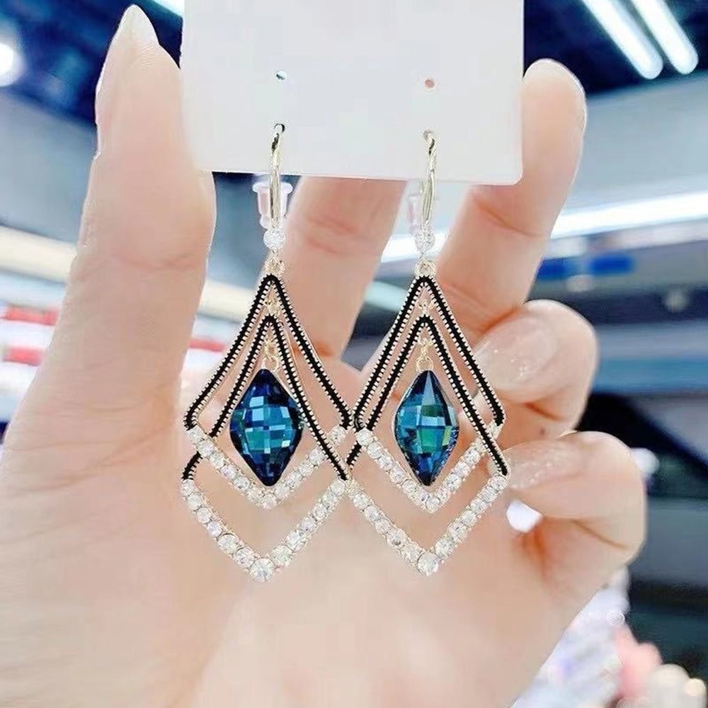 Shecustoms™ Rhombus Sapphire Earrings