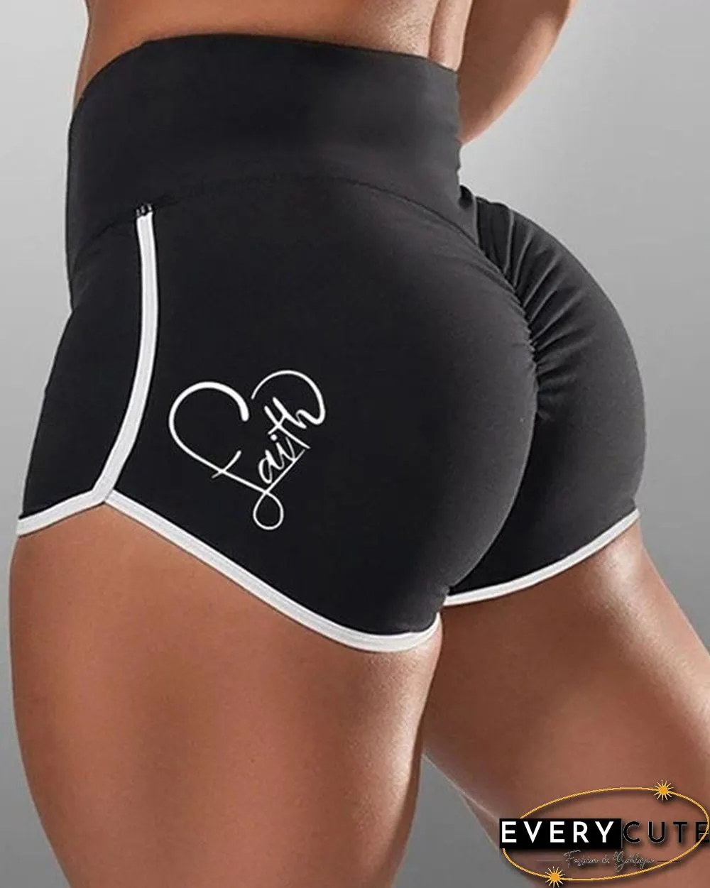 Heart Print Contrast Binding Yoga Shorts
