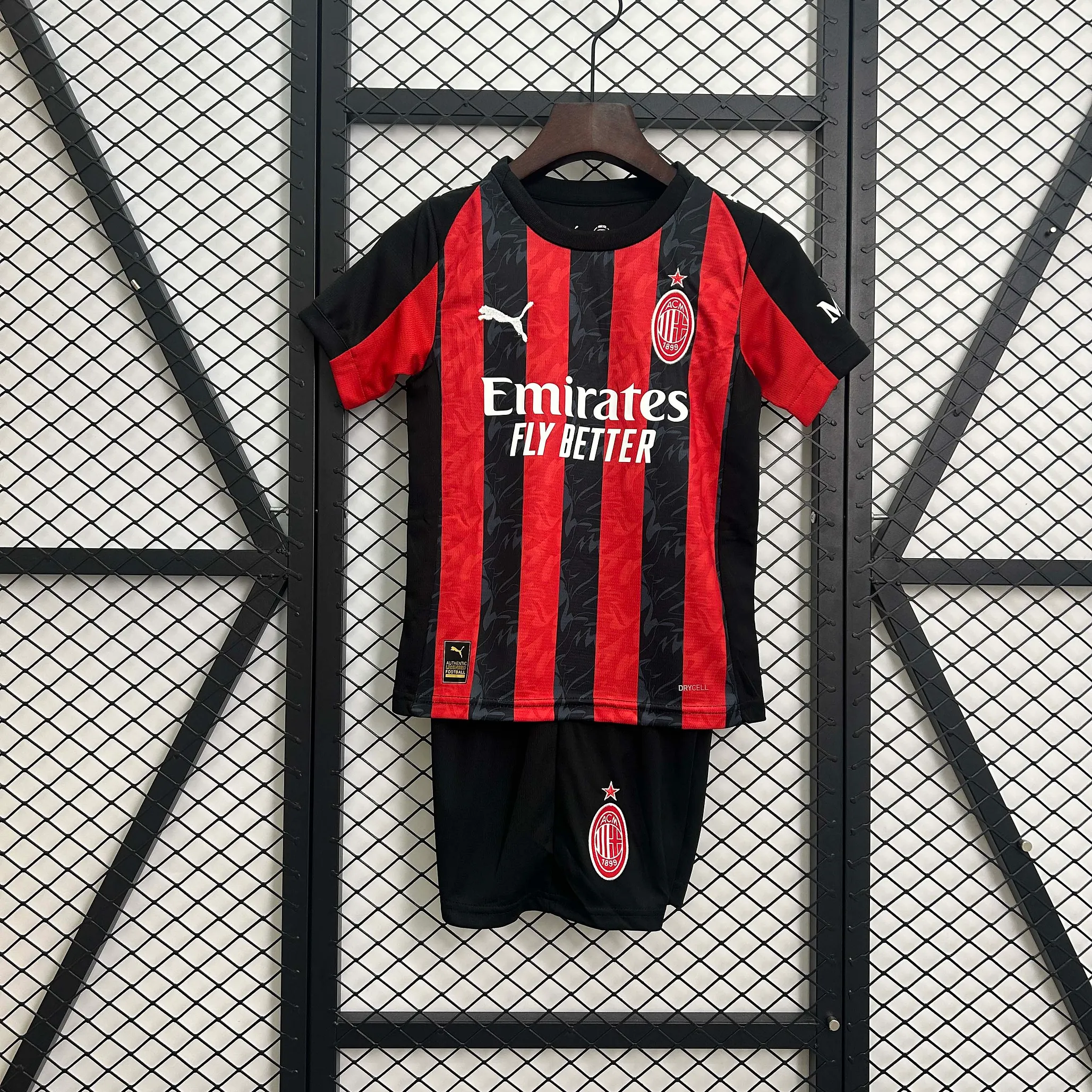 2025/2026 AC Milan Home Football Shirt