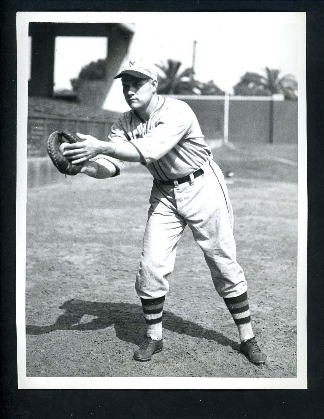 Sam Leslie 1937 World Series Press Photo Poster painting New York Giants