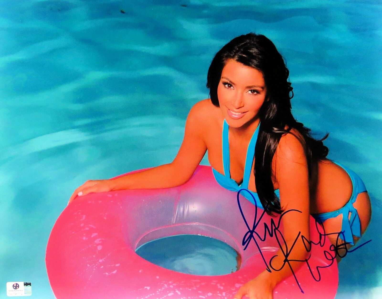 Kim Kardashian Signed Autographed 11X14 Photo Poster painting Sexy in Pool GV796712