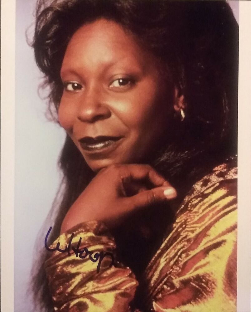 Whoopi Goldberg signed 8x10 Beckett