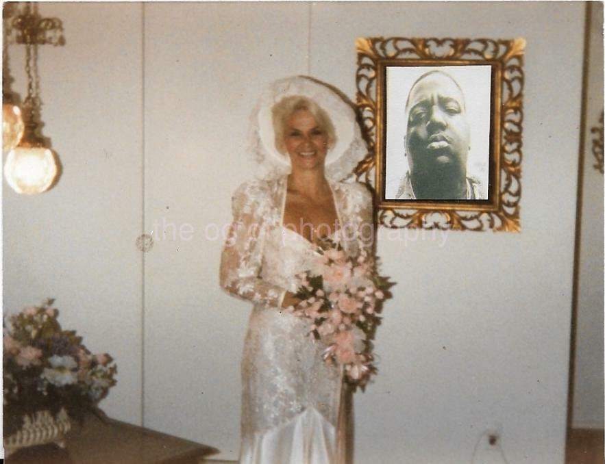 ART Photo Poster paintingGRAPH OF BRIDE WITH NOTORIOUS B.I.G. Photo Poster painting ATTACHED Color Found 05 10 H