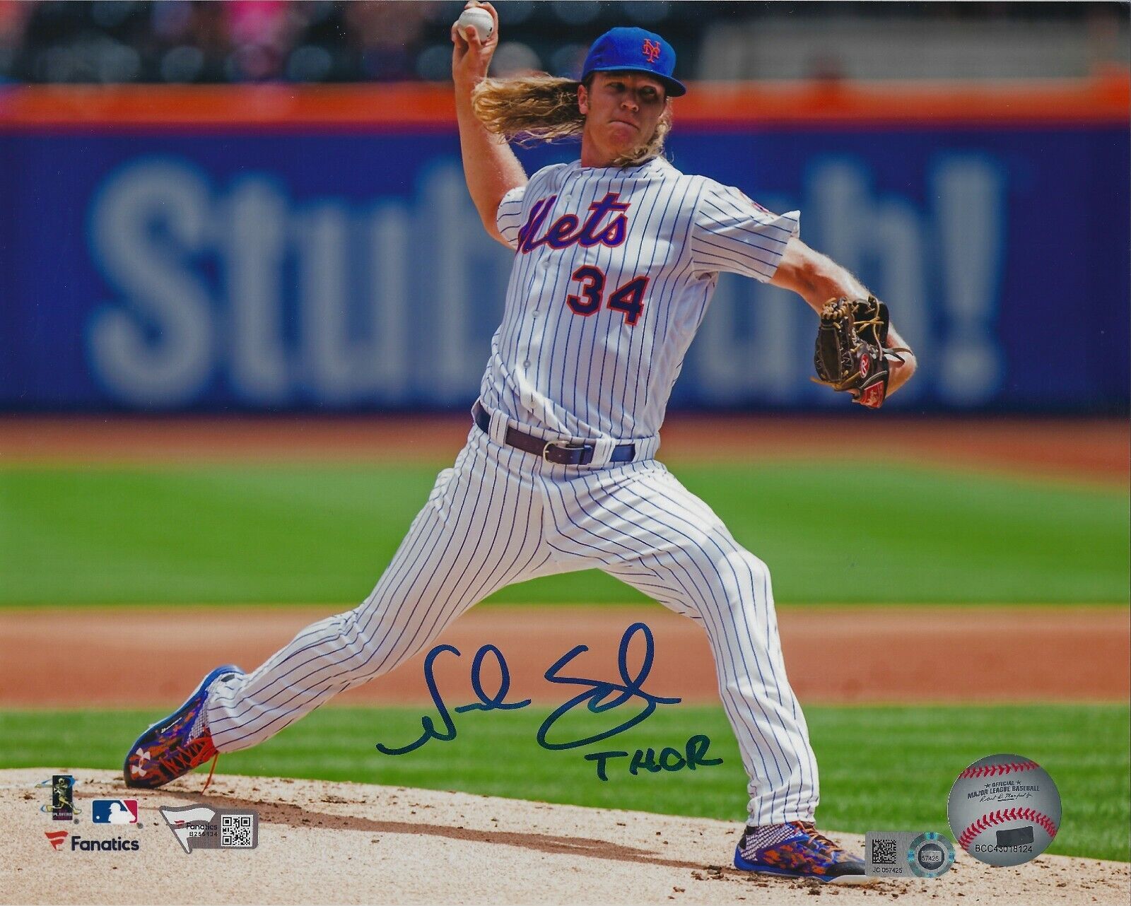 Signed 8x10 NOAH SYNDERGAARD New York Mets Autographed Photo Poster painting - Fanatics COA