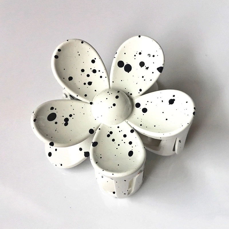 Minimalist Flower Plastic Stoving Varnish Hair Claws 1 Piece