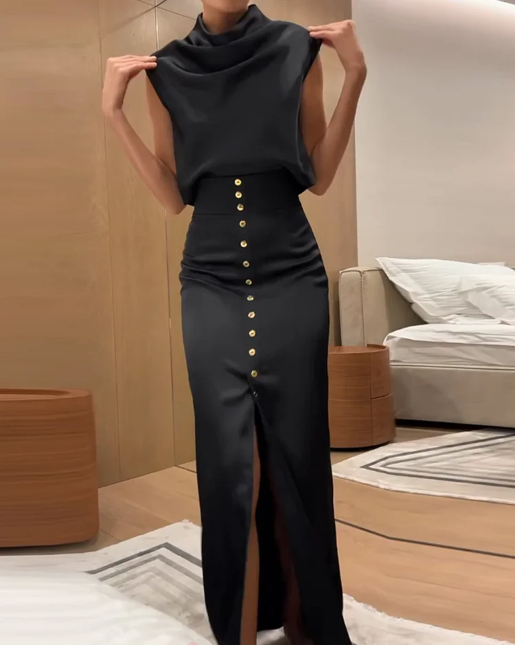 Sleeveless solid color button two piece suit