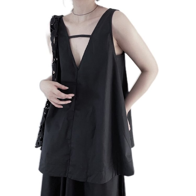 Fashion Solid Color Hollow Out V-neck A-line Sleeveless Top           