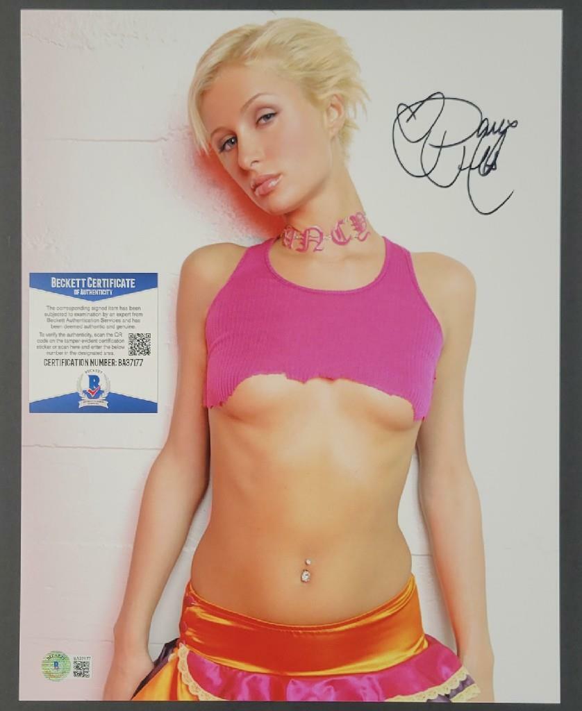 Paris Hilton signed 11x14 Photo Poster painting Model Autograph C ~ Beckett BAS COA