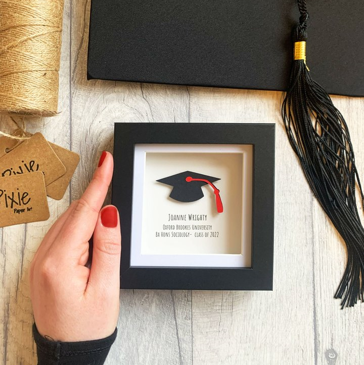 Custom Name College Name Graduation Date Class of 2022 Bachelor Cap Photo Frame Graduation Gifts Personalized Graduation Gifts for Friends and Family