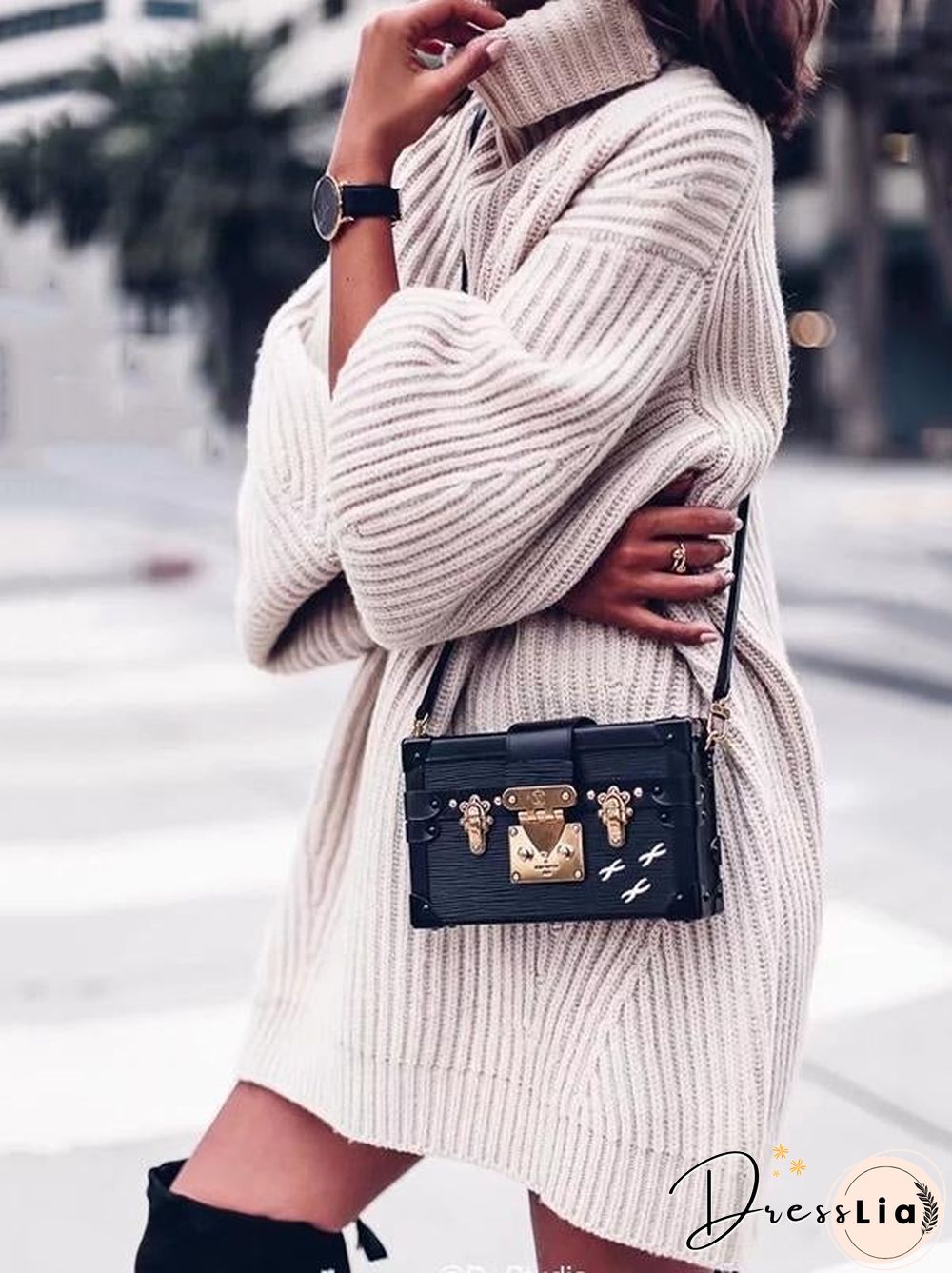 Round Neck Loose Knitting Sweater