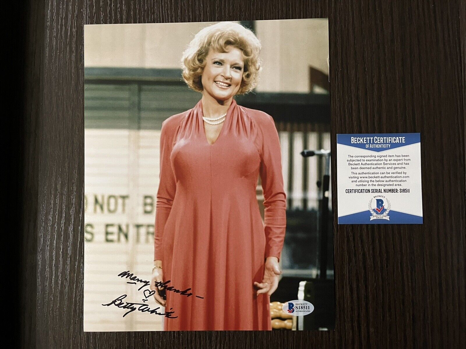 Betty White Rare! signed autographed classic young 8x10 Photo Poster painting Beckett BAS coa