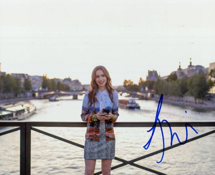 Lily Collins (Emily In Paris) signed 8x10 Photo Poster painting COA