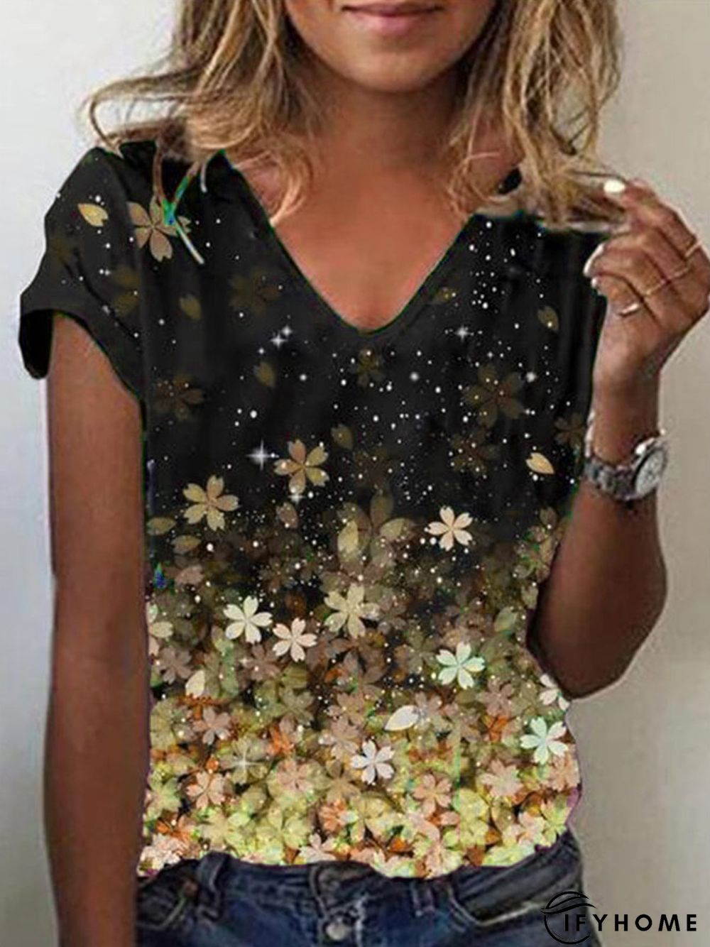 Women's Floral Gradient V Neck Cotton Blend Black Short Sleeve Casual T-shirt | IFYHOME