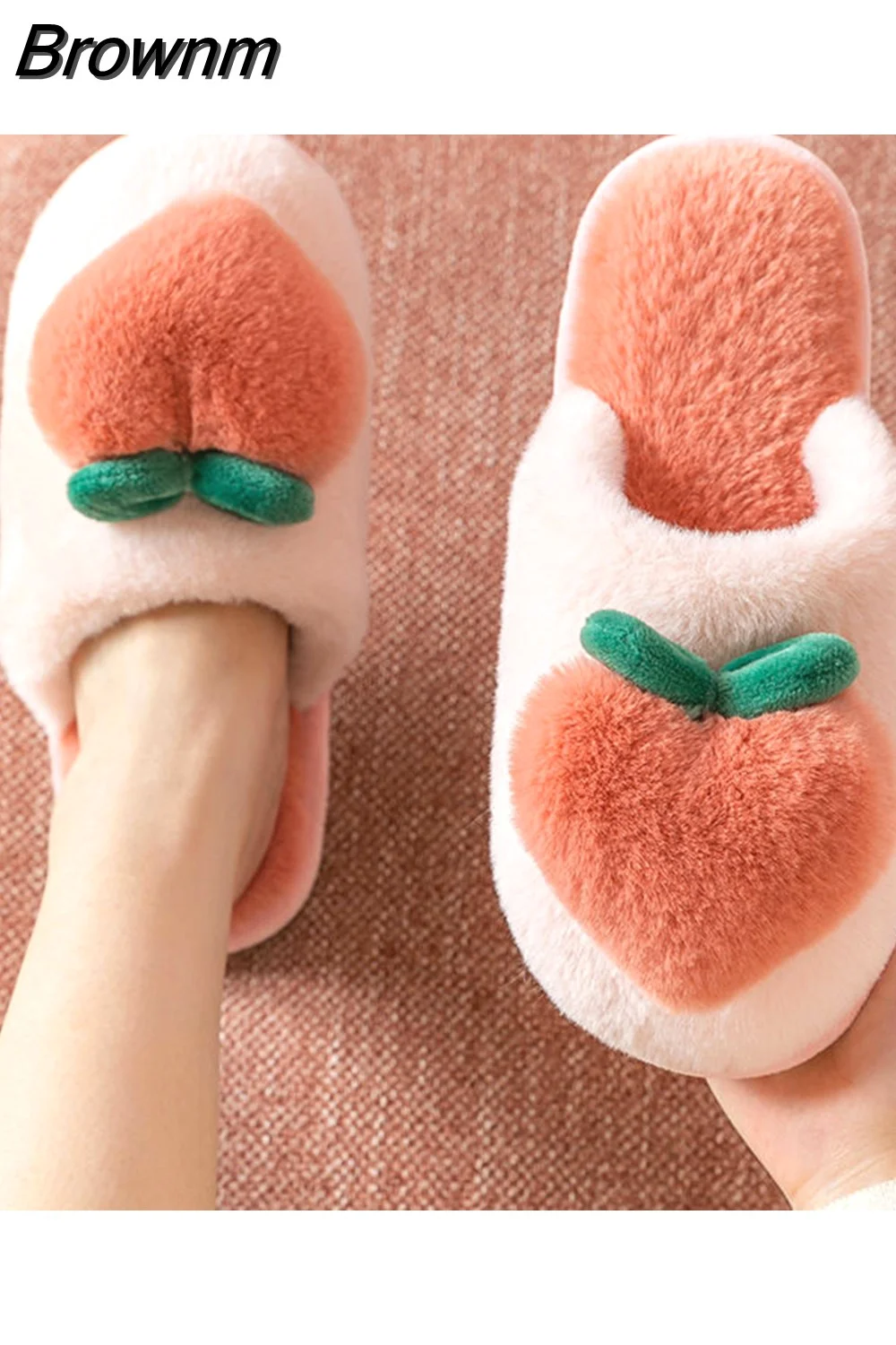 Brownm for Home Peach Chinelos Women's Flip-Flops Cartoon Fur Winter Warm Non-Slip Floor Kawaii Shoes