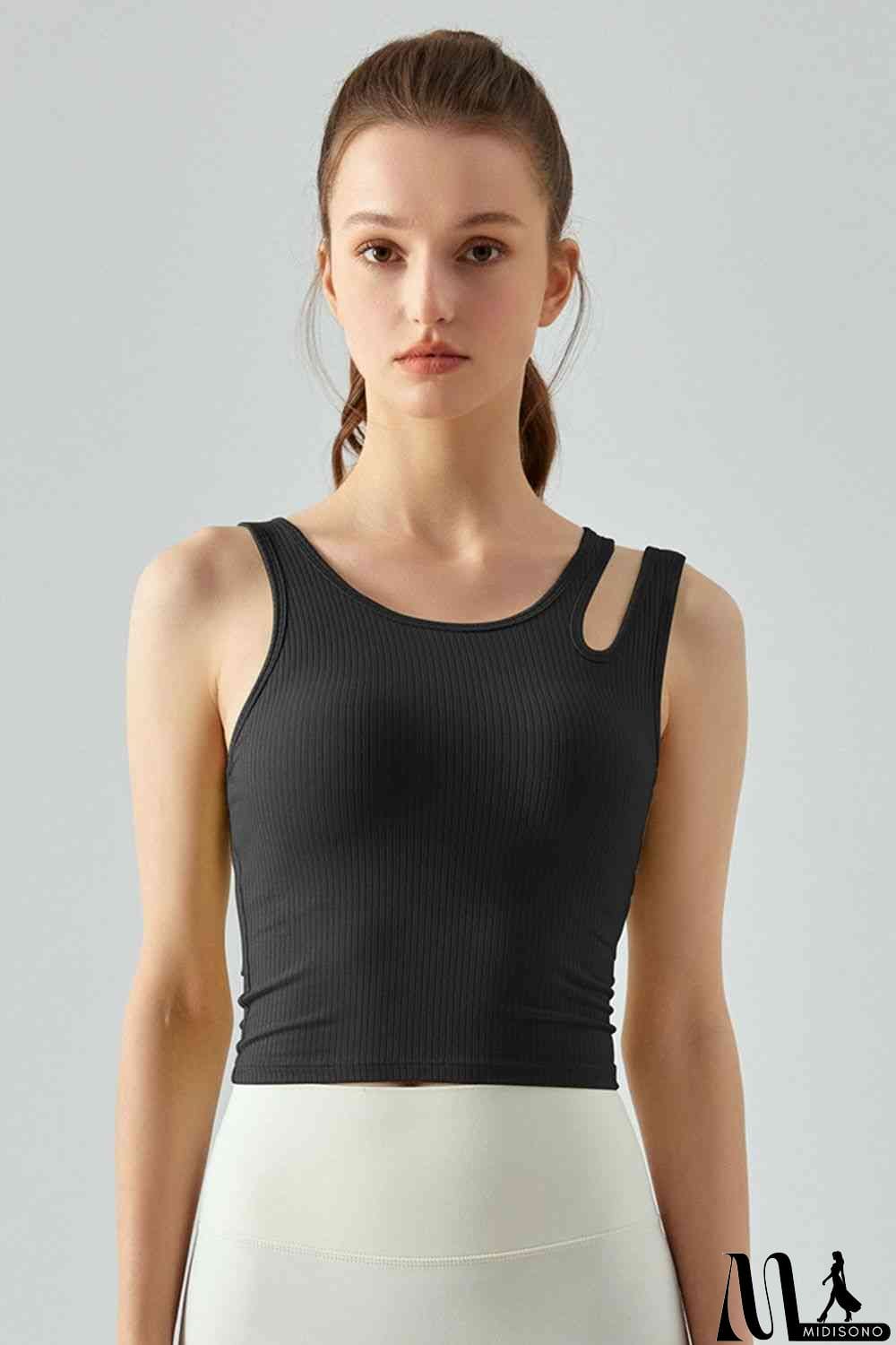 MidiSono - Ribbed Round Neck Sports Tank Top