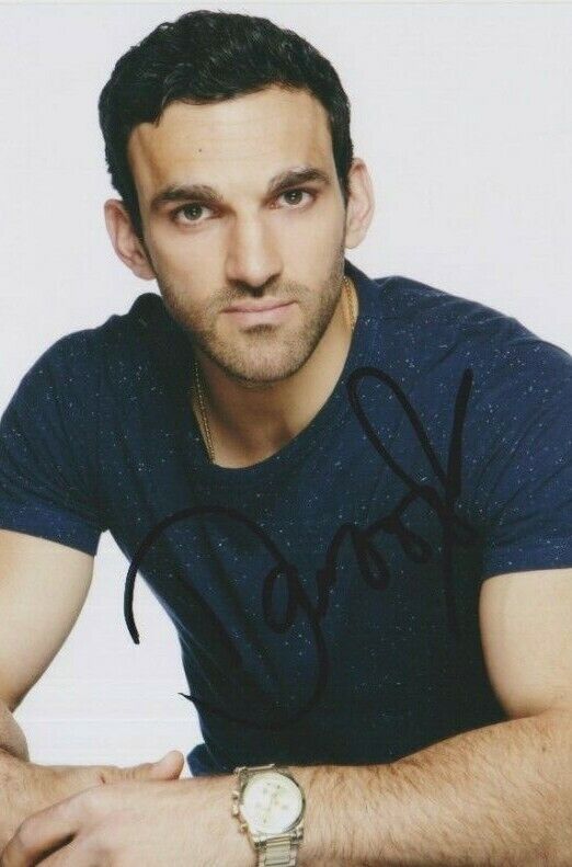 Davood Ghadami **HAND SIGNED** 6x4 Photo Poster painting ~ Eastenders ~ AUTOGRAPHED