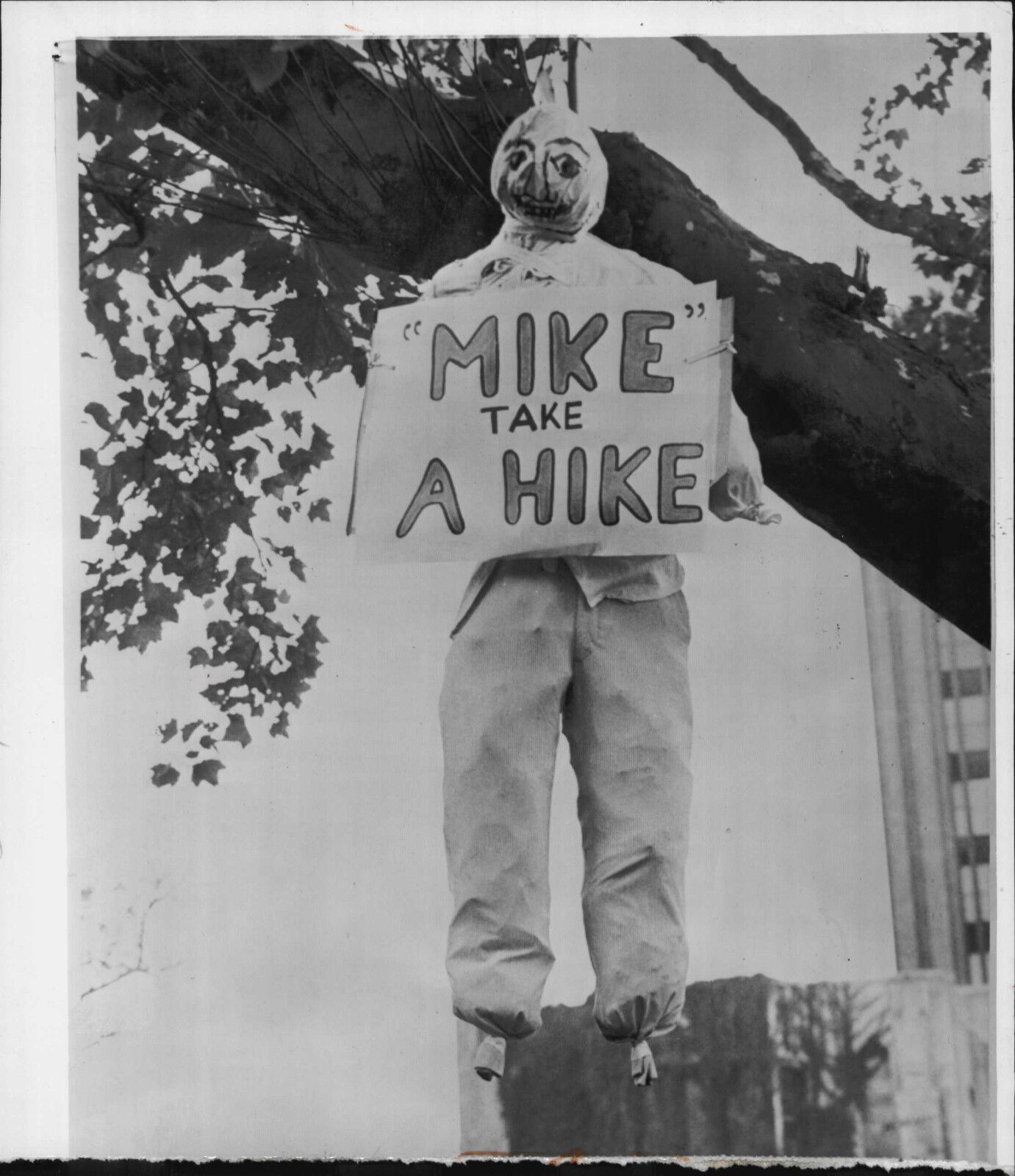 University of Pittsburgh Coach John Michelosen hung effigy 1963 Press Wire Photo Poster painting