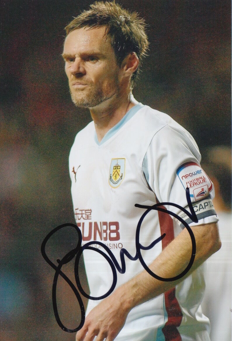 BURNLEY HAND SIGNED GRAHAM ALEXANDER 6X4 Photo Poster painting 5.