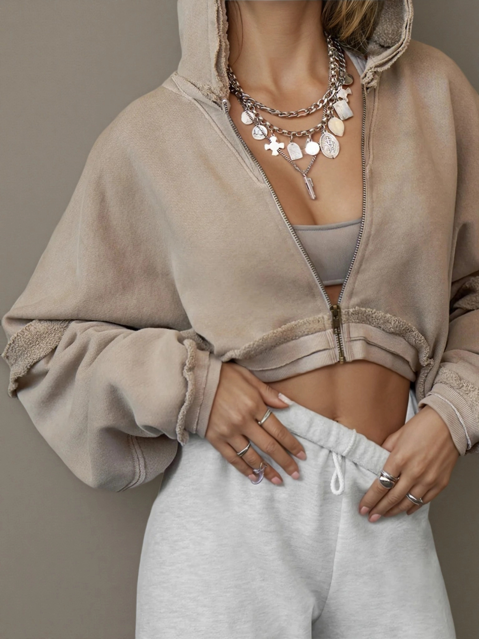 Sleek Cropped Zip Hoodie - HIGIANNA&reg;