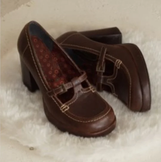 Vintage Classic Square-Toe Chunky Heel Leather Shoes