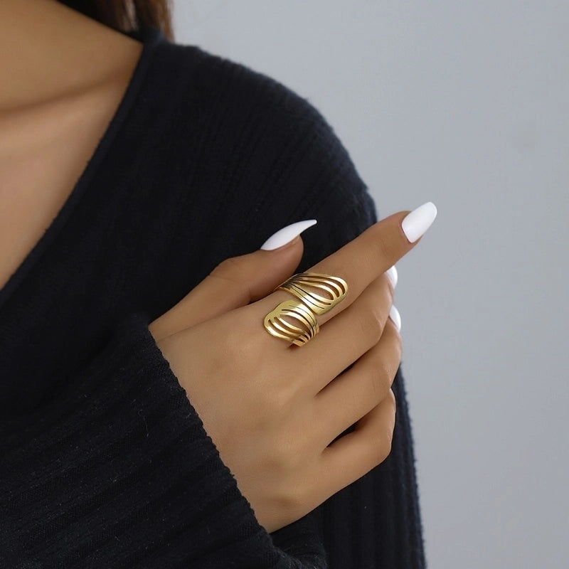 Classical Hip-Hop Oversized Geometric Leaves Titanium Steel Zircon Inlay Rings4