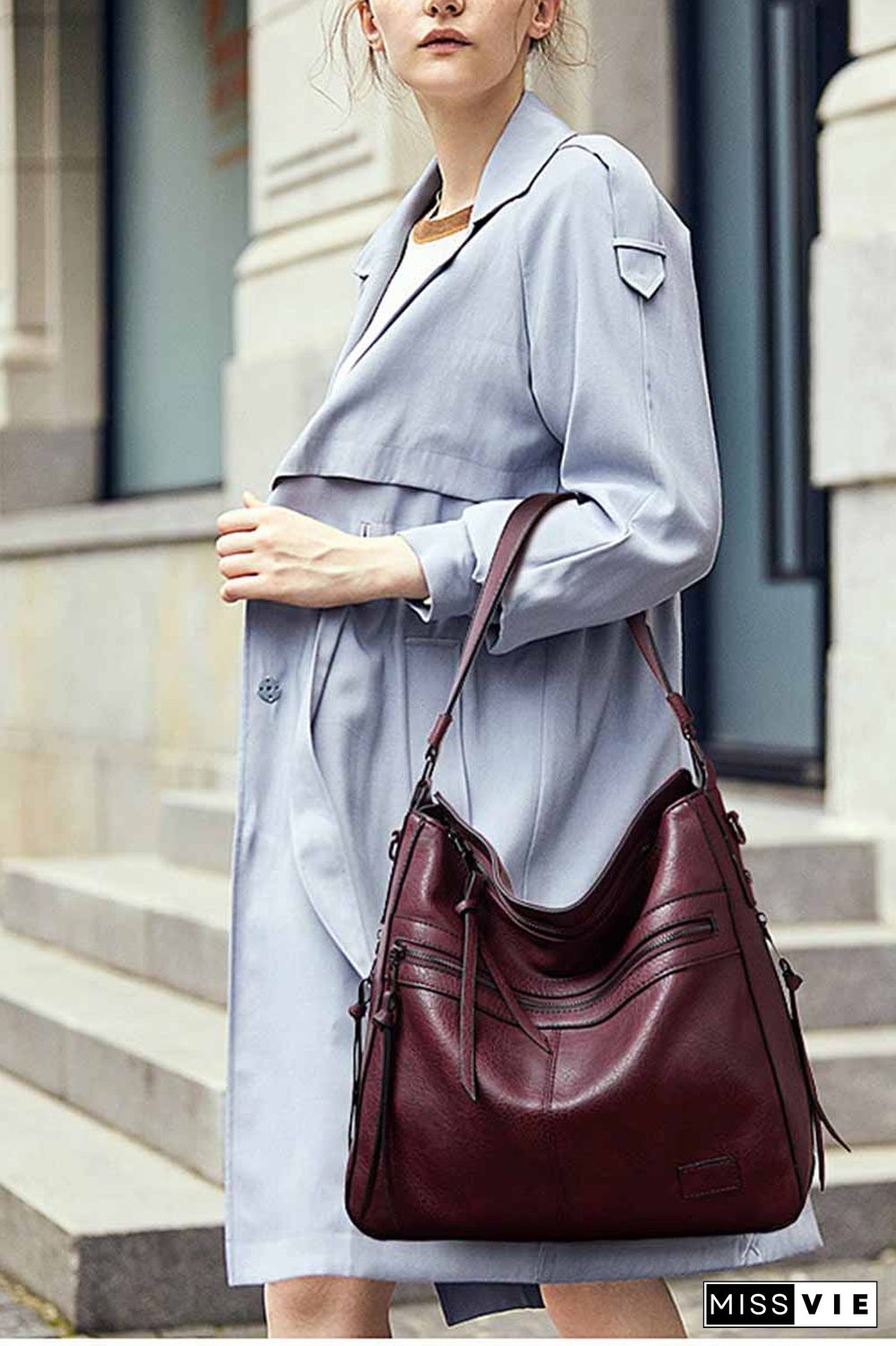 Vintage Shoulder Bag With Zipper And Tassel