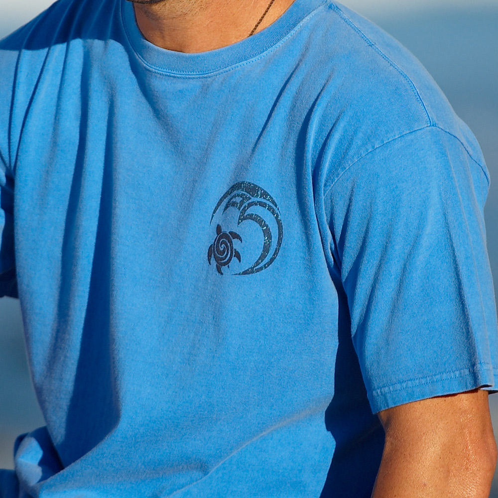  Vibrant Blue Graphic T-Shirt for Summer Adventures