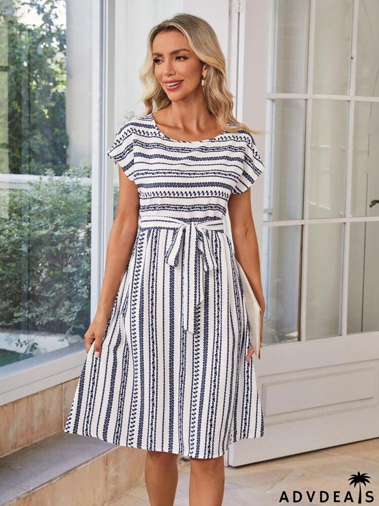 Ditsy Floral Print Belted Dress