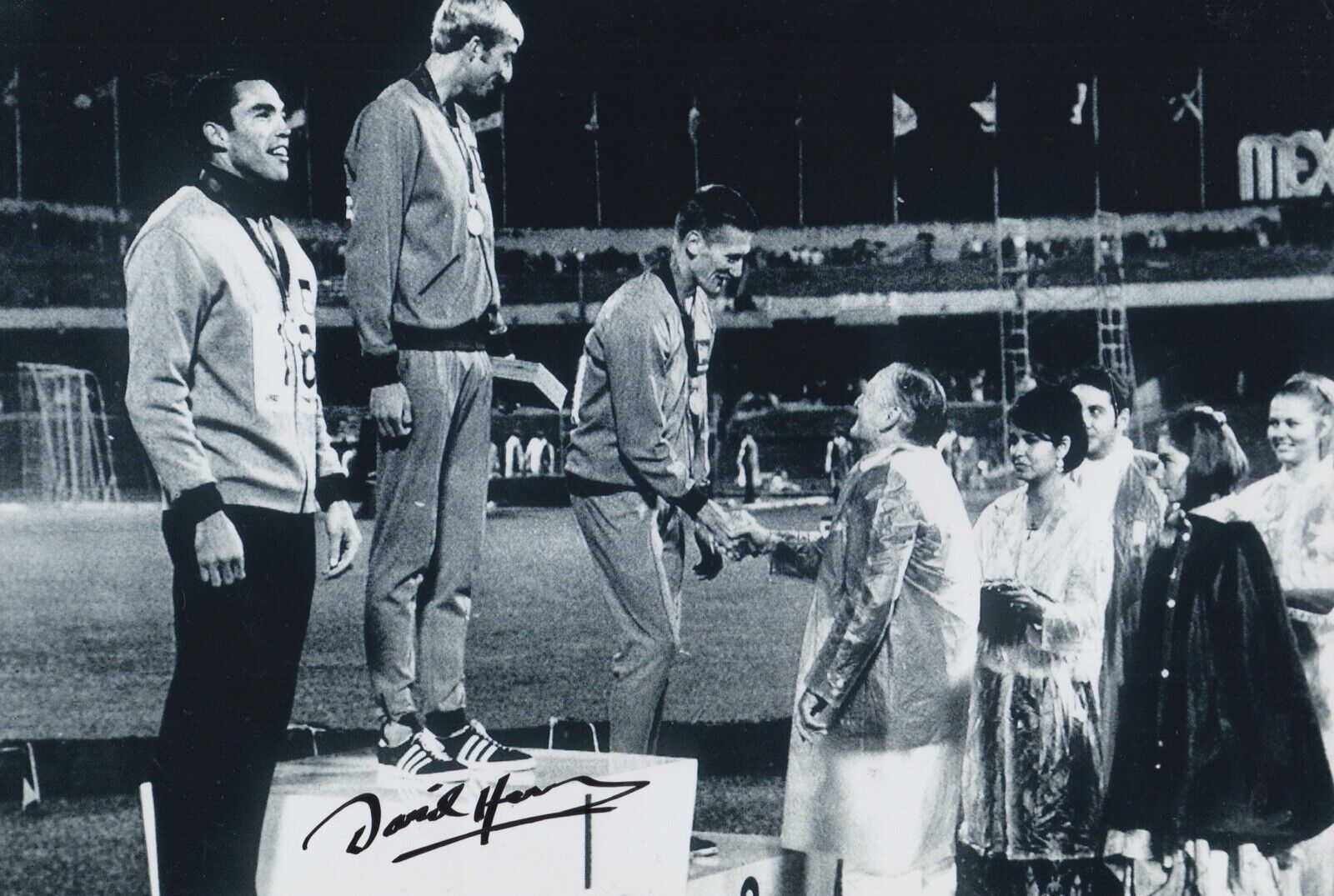 David Hemery Hand Signed 12x8 Photo Poster painting - Olympics Autograph.