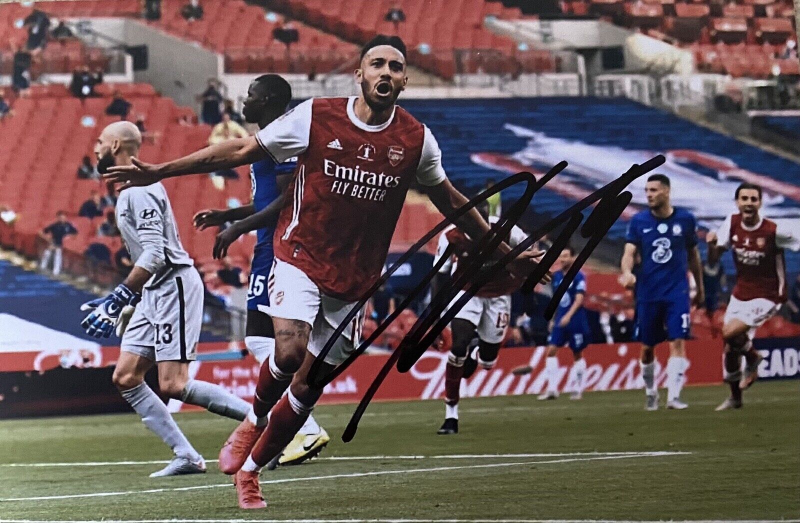 Pierre-Emerick Aubameyang Genuine Hand Signed Arsenal 6X4 Photo Poster painting